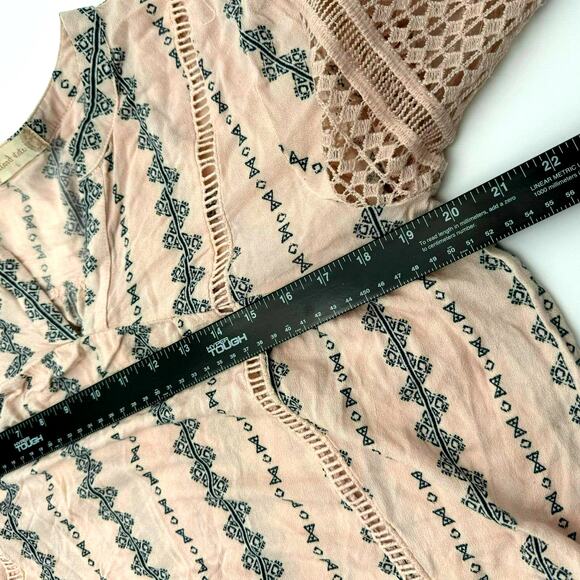 ALTER'D STATE Boho Women's Large Long Sleeve Tunic Peasant‎ Top Shirt pink navy - Picture 8 of 9